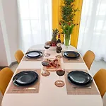 Fineloft Sea View Apartment-spa N Pools Apartament Năvodari