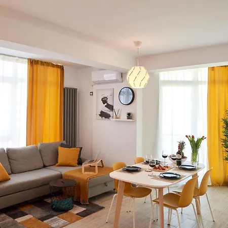 Daire Fineloft Sea View Apartment-spa N Pools Navodari