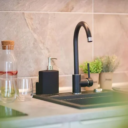 Fineloft Sea View Apartment-spa N Pools Apartment Năvodari