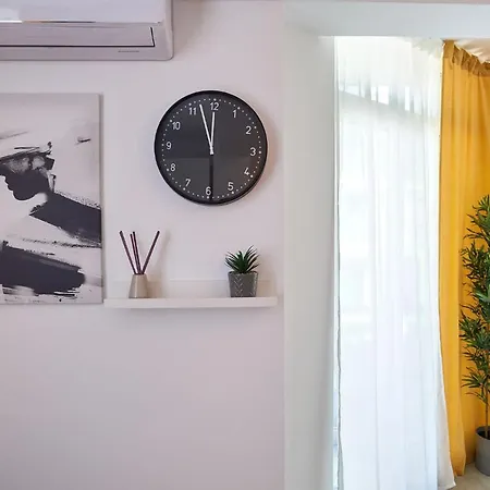 Fineloft Sea View Apartment-spa N Pools Apartment