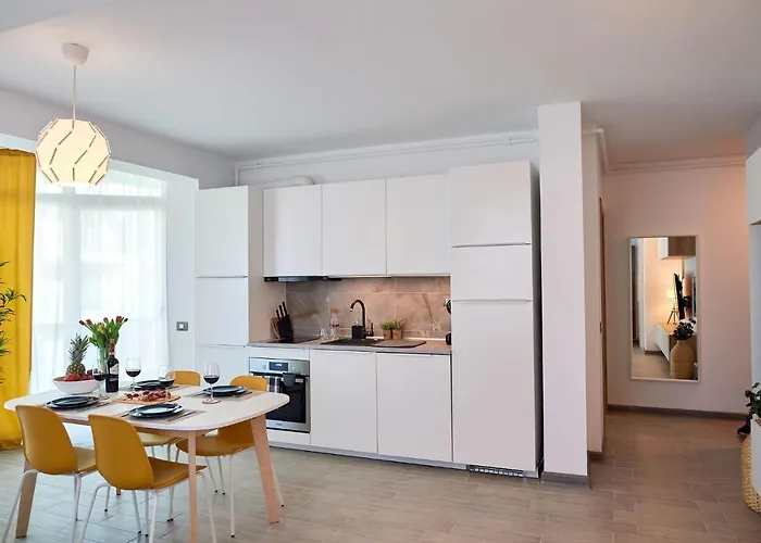 شقة Fineloft Sea View Apartment-spa N Pools Năvodari