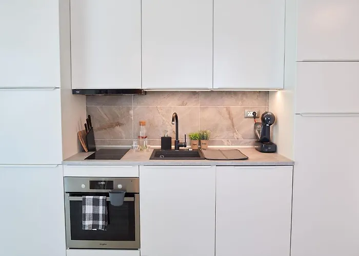 Fineloft Sea View Apartment-spa N Pools * Năvodari