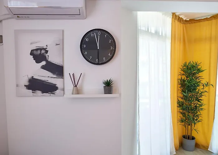 Fineloft Sea View Apartment-spa N Pools شقة