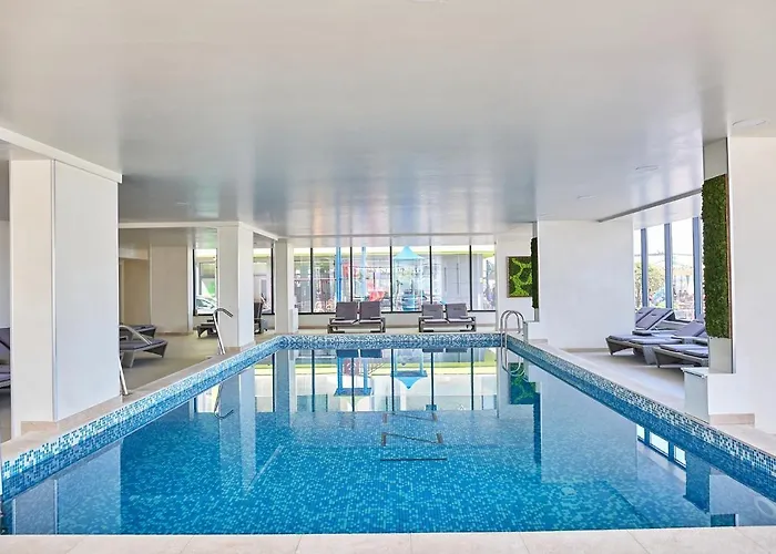 شقة Fineloft Sea View Apartment-spa N Pools Năvodari