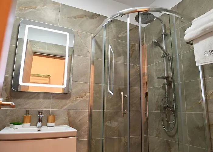 Fineloft Sea View Apartment-spa N Pools